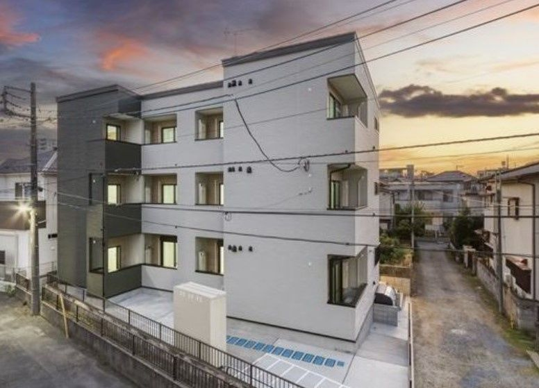 CRASTINE植竹町の外観