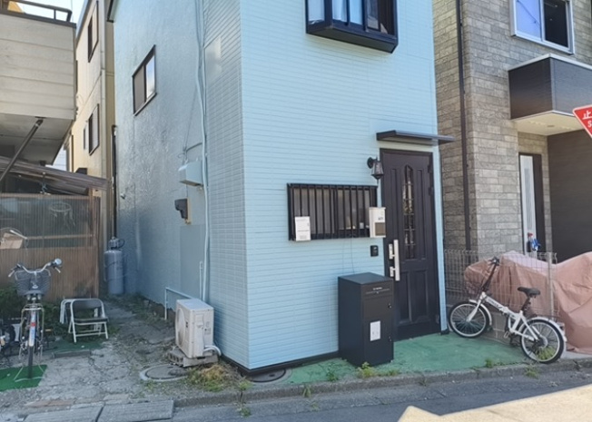 【外観】 | 物件の詳細については、現地を見てわかること以外に、役所や法務局などで調べないとわからないことがあります。そのため、現地に行く場合は、もしこの物件を買ったらどのような生活ができるかをイメージしましょう。