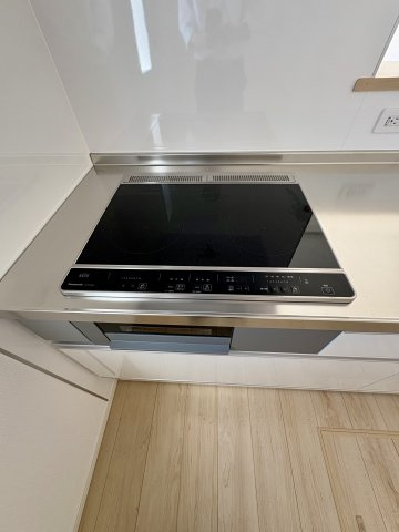 筑後市常用　第5　1号棟のキッチン|IHクッキングヒーター搭載。掃除しやすくお手入れが簡単