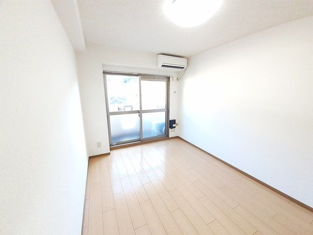 ヴァレ谷上の居間・リビング