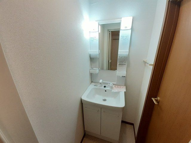 ヴァレ谷上の洗面所