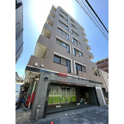 【外観】 | DeLCCS中野新橋 | 鉄骨鉄筋コンクリート造のがっちりとした建物。