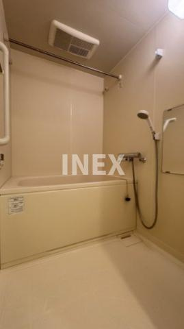 横浜市西区中央１丁目の賃貸マンションの浴室