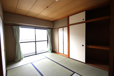 【和室】 | ラ・プリメーラ | ※同建物ほかのお部屋の写真です。