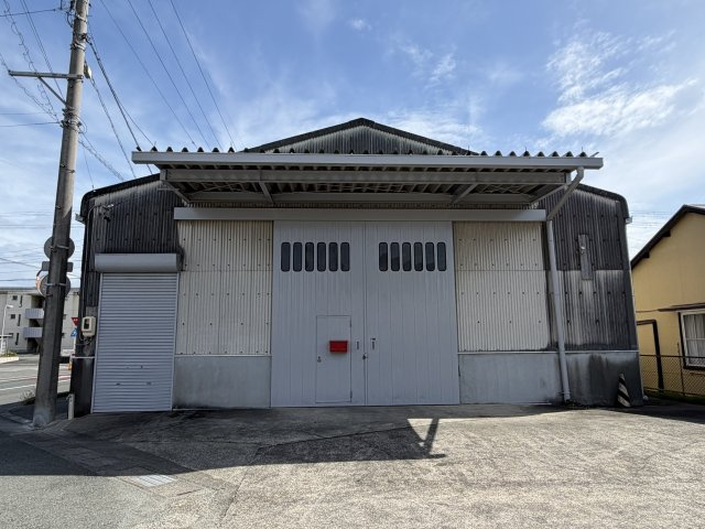 若林町　中村様貸倉庫の外観