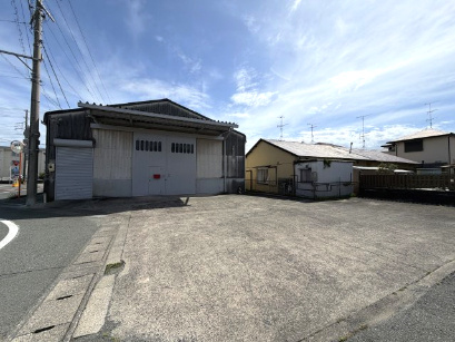 若林町　中村様貸倉庫の駐車場