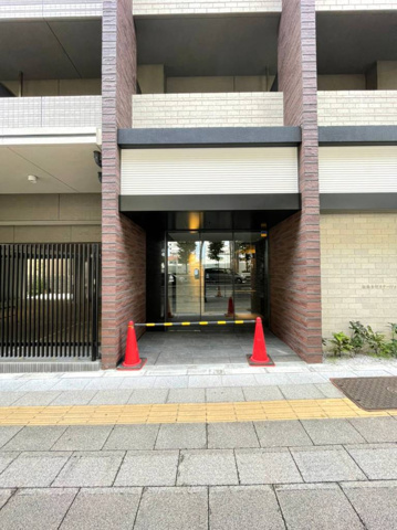 【エントランス】板橋本町ステーションレジデンス 