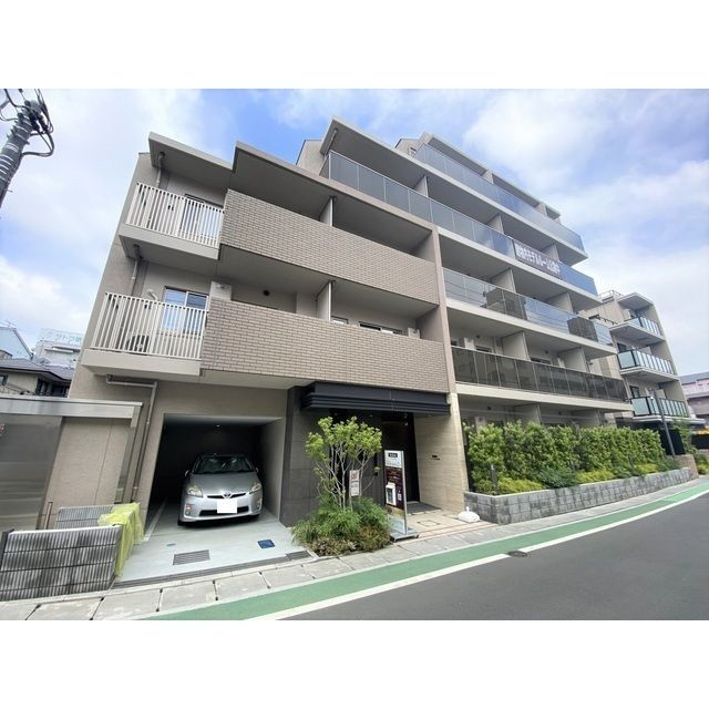 ウエリス南行徳駅前