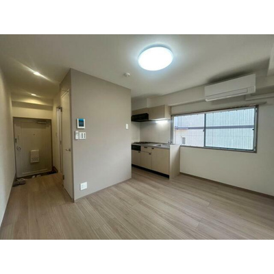 【居間・リビング】 | マンション方南町二葉 | 7.0帖のきれいなDK。
