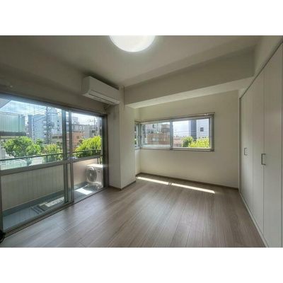 【寝室】 | マンション方南町二葉 | きれいなフローリング。