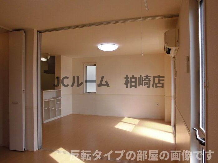 レジデンスクラインバンブスの居間・リビング