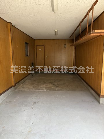 ６６９７９　羽島郡岐南町徳田西中古戸建ての駐車場
