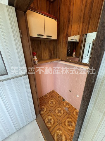 ６６９７９　羽島郡岐南町徳田西中古戸建ての脱衣所