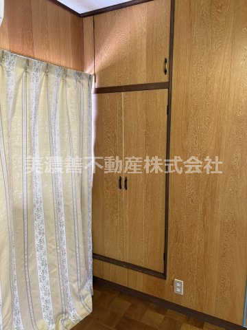 ６６９７９　羽島郡岐南町徳田西中古戸建ての内装