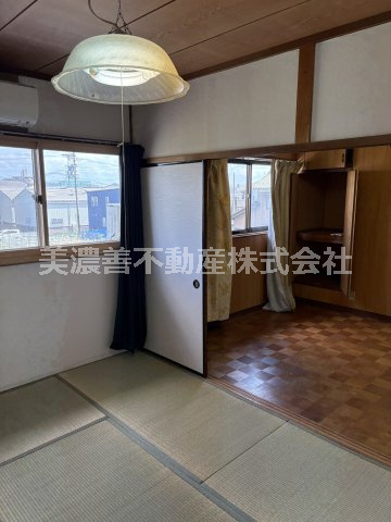 ６６９７９　羽島郡岐南町徳田西中古戸建ての和室