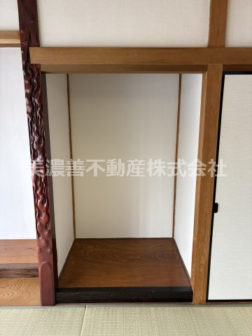 ６６９７９　羽島郡岐南町徳田西中古戸建ての内装