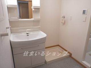 ブリーゼ・Ｆの洗面所|内観は同建物別室のものです