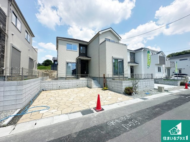 ●生駒市萩の台　新築一戸建ての外観|お客様に長く安心して住んでいだだける事にこだわった家づくり！住んでからのアフターサービスにもしっかりと取り組んでいます！
