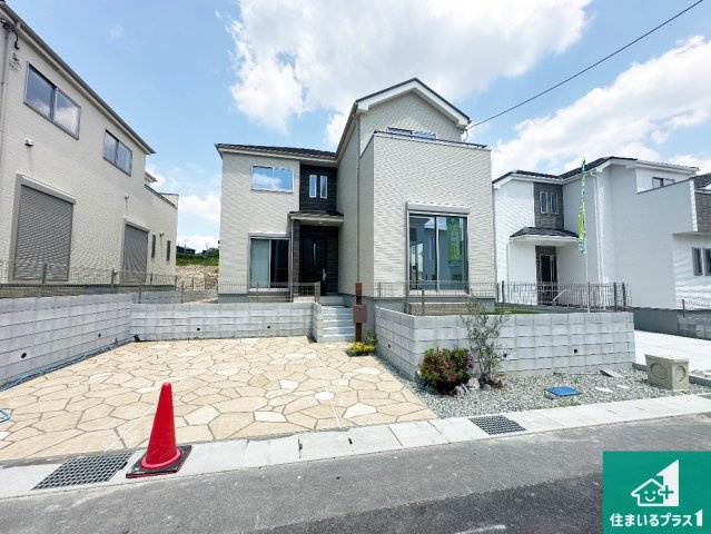 ●生駒市萩の台　新築一戸建ての外観|安心の10年保証！外観を美しく保ち、雨水で汚れを落とします！気になることがありましたら、お気軽にお問い合わせください！