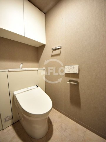 プレサンスロジェ堺筋本町のトイレ|プレサンスロジェ堺筋本町　温水洗浄便座