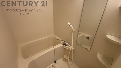 シンプルで機能的なユニットバスです！
