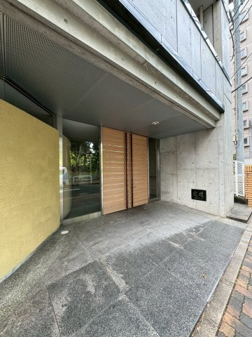 メゾン・ド・オーキッド　名古屋市賃貸　仲介手数料無料のエントランス