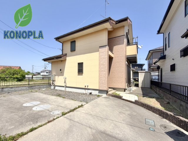 【中古戸建】熊谷市上之の外観|■外観｜外構次第で自分好みにアレンジできる余白があり、住みながら楽しめる住まいです♪