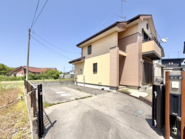 【中古戸建】熊谷市上之の外観|■外観｜特徴のある個性的な住まいと美しい街並み、そして住みやすい環境を、ぜひ現地でご覧になりませんか。お気軽にお問合せください(^^) 