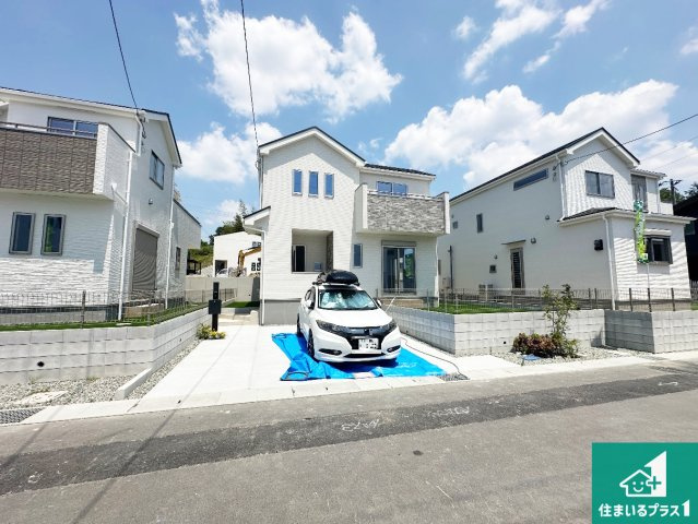 ●生駒市萩の台　新築一戸建ての外観|お客様に長く安心して住んでいだだける事にこだわった家づくり！住んでからのアフターサービスにもしっかりと取り組んでいます！