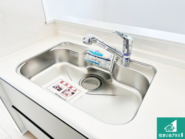●生駒市萩の台　新築一戸建ての設備|広々としたシンクで食器洗いも楽々！