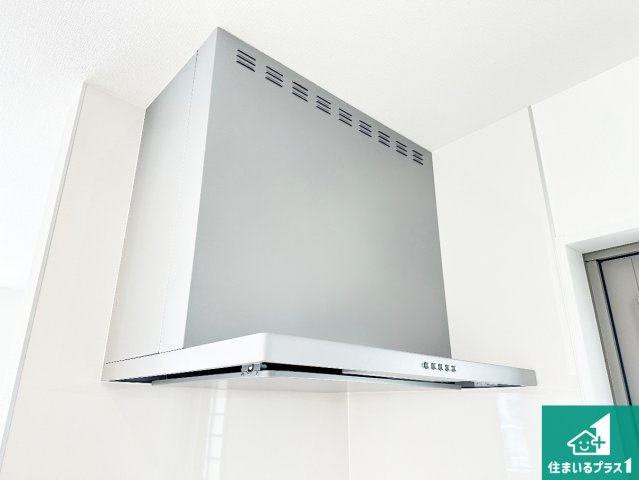 ●生駒市萩の台　新築一戸建ての設備|汚れにくいスロットフィルタでお手入れラクラク！ＬＥＤ照明付き！