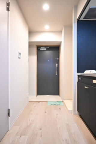 フォレストヒルズ小日向の玄関