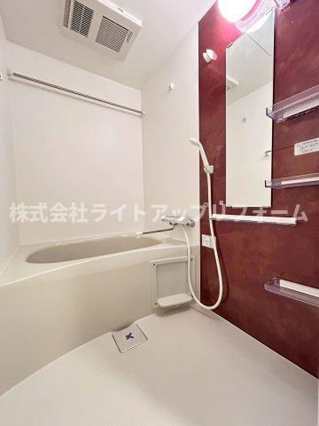 セレニテ神戸ミラクノールの浴室