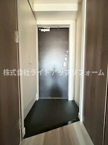 プレサンスKOBEシフォンの玄関