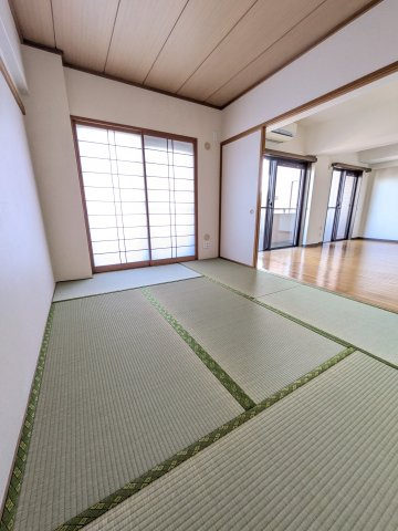 ＮＩＣＥアーバン平間の和室
