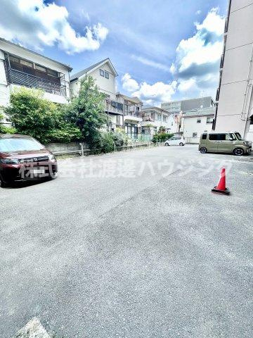 ユーハイツ長野の駐車場