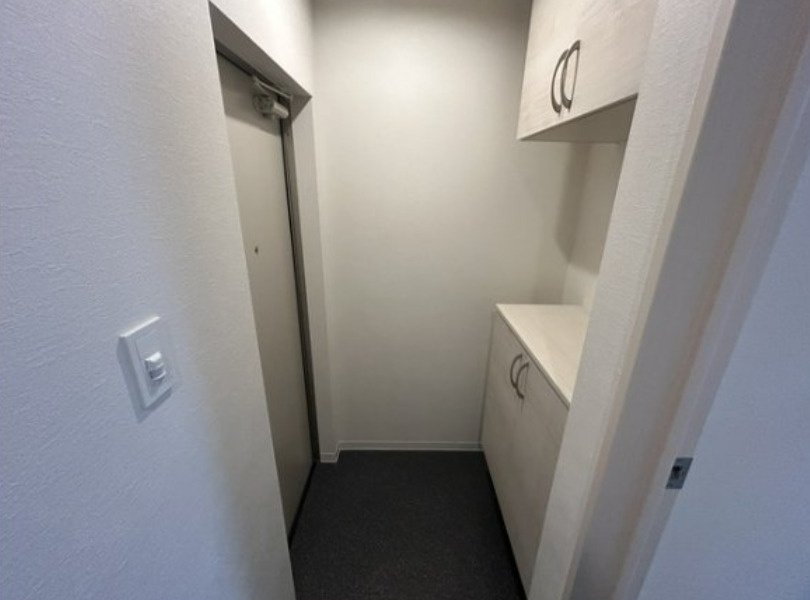 パークフロント府中美好町の玄関
