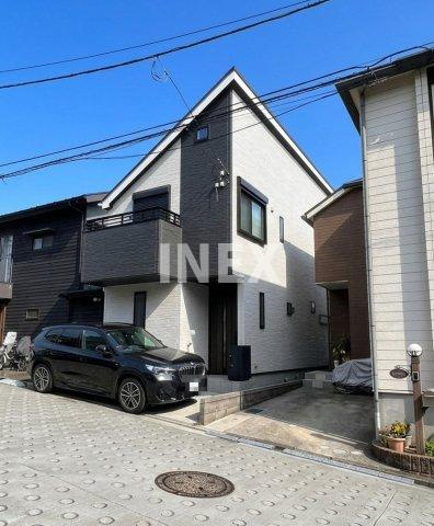 横浜市南区永田南２丁目の一戸建ての外観