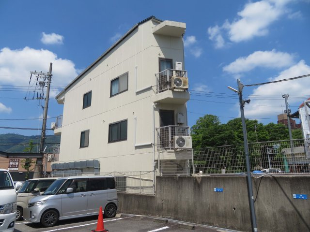 シャトレ桂の外観