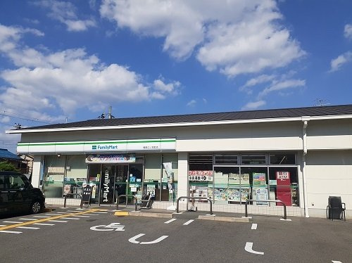 メゾン・ド・サンジュールの周辺|ファミリーマート樫原江ノ本町店まで850m