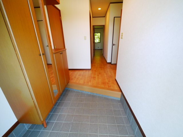 長生郡白子町古所　平屋中古戸建の玄関|内装リフォーム済み令和8年5月 都市ガス 平成11年築3DK平屋 白子海岸まで車約3分 インターそば