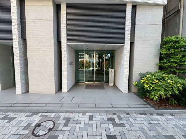 シティハウス東京八重洲通りのエントランス