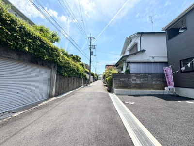 【前面道路含む現地写真】 | 高槻市安岡寺町4丁目　新築戸建