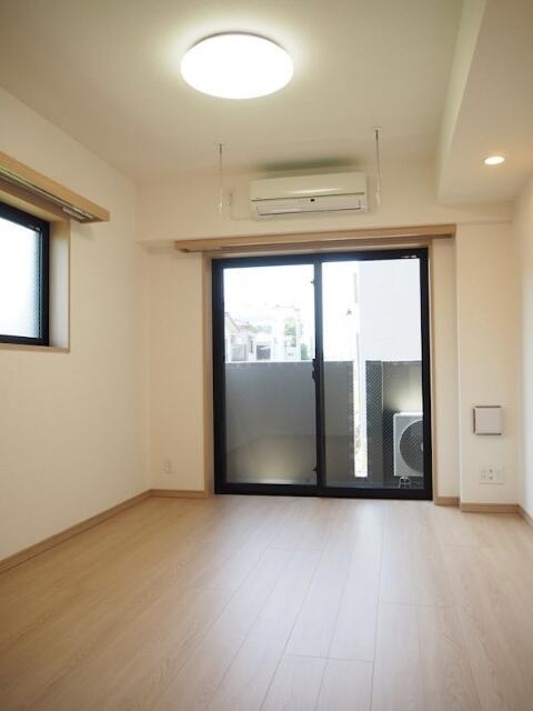 ルーブル三軒茶屋伍番館