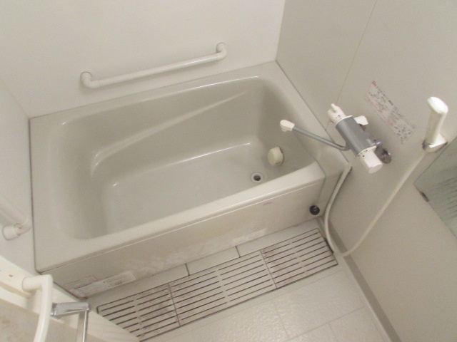 フローラル宝塚の浴室|きれいなお風呂です