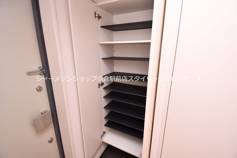 ニューサンリバー１５番館の収納