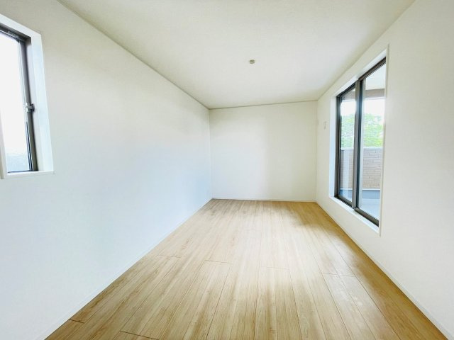 豊田市高上第2　新築分譲住宅　全2棟　2号棟の洋室|居室は、収納つきで子ども部屋や寝室など多彩な用途の利用ができます♪
