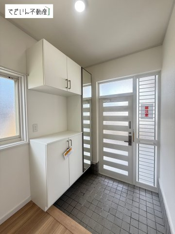 【玄関】 | 上里町嘉美　中古住宅   | 現地(2026年6月撮影)