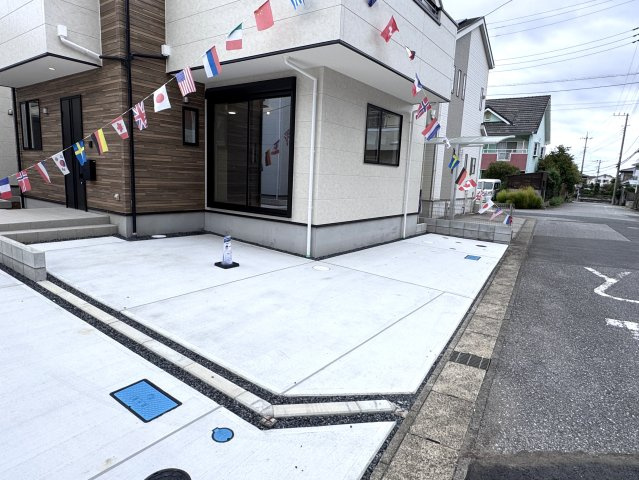 流山市加４丁目新築戸建【流山北小学校:7分】の駐車場|2号棟駐車スペース