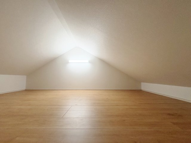 練馬区土支田3丁目 全3棟 B号棟の収納|便利なロフトを設けてます
季節衣類やご家族の思い出の品々の収納に便利です(C号棟)